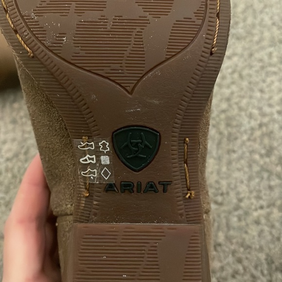 Ariat ankle suede boot - Picture 4 of 6